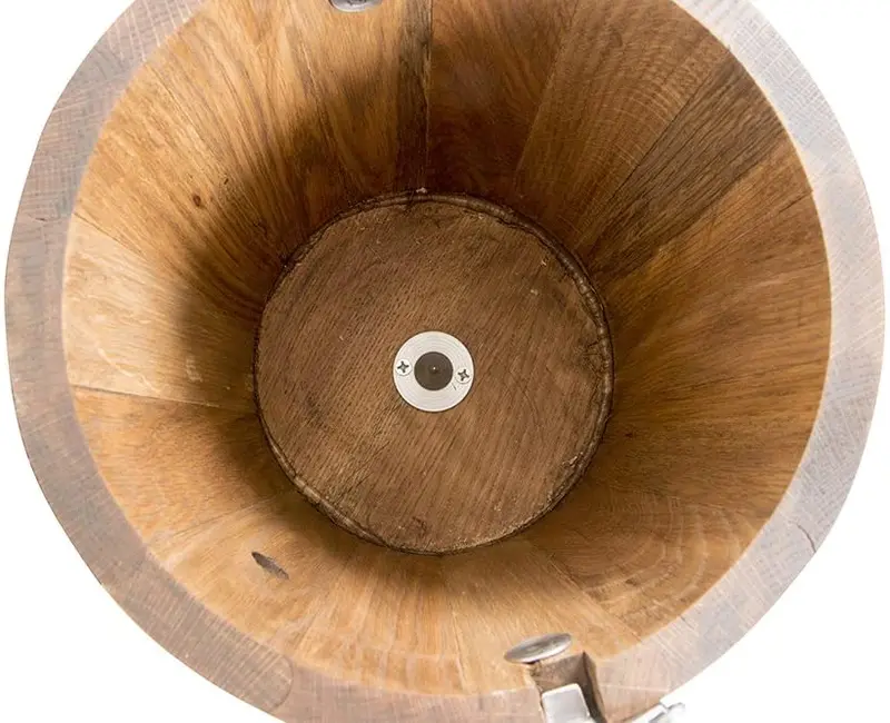 6-Quart Classic Wooden-Tub Electric Ice Cream Maker - Image 5