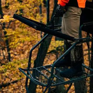Jumbo Jack Adjustable Ladder Stand – Oversized Platform, Mesh Seat, Shooting Rail Included - Image 6