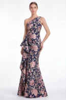 Pink Floral Mermaid Mother-of-the-Bride Dress – One-Shoulder Jacquard Gown with Ruffles
