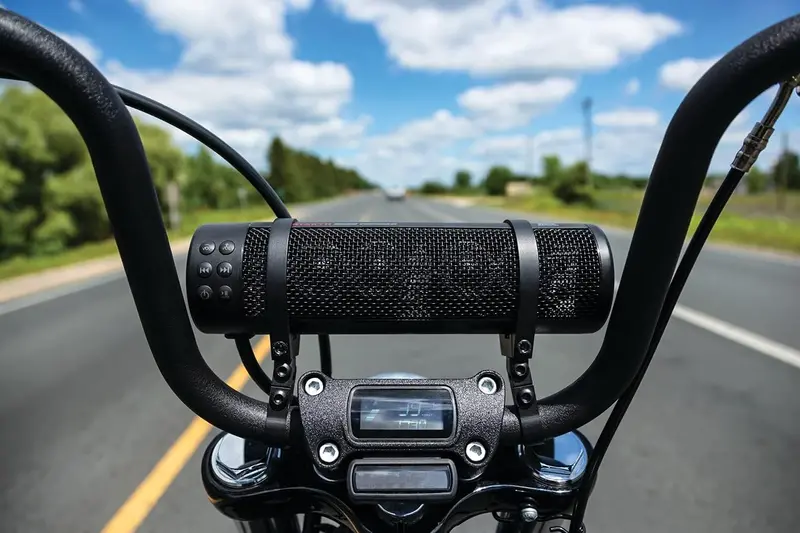 Road Thunder 300W Waterproof Bluetooth Motorcycle Sound Bar – Satin Black Handlebar Mount - Image 3
